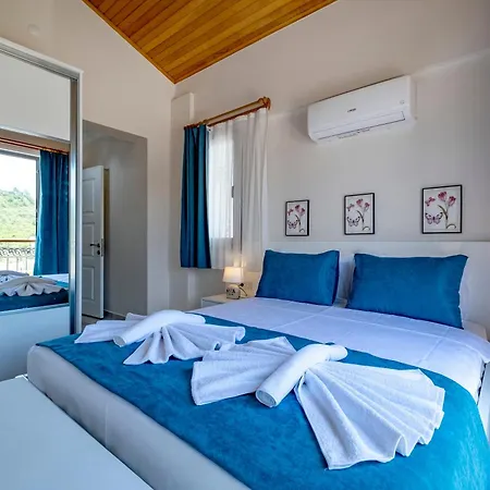Perfect Peaceful In Oeluedeniz Villa Fethiye